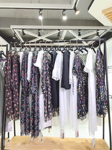 上海品牌女裝呢大衣走份與服裝輔料銷(xiāo)售 產(chǎn)業(yè)鏈協(xié)同下的品質(zhì)與創(chuàng)新